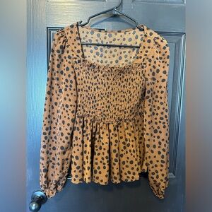 Medium brown/black spotted blouse